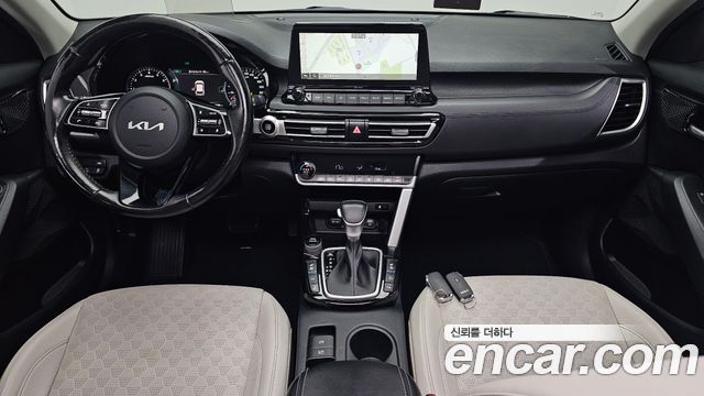 Kia Seltos 2023 — photo 10