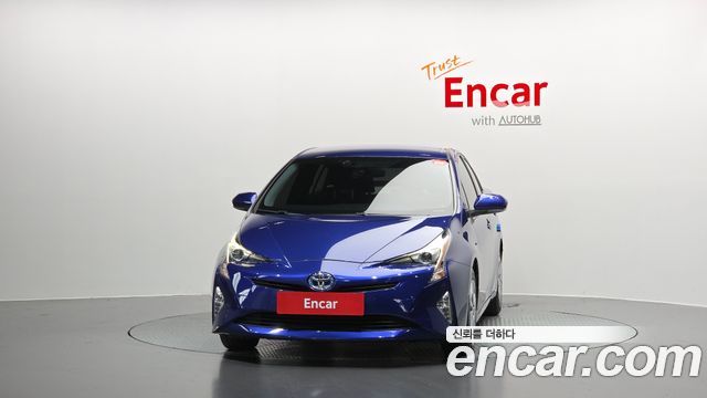Toyota Prius 2018 — photo 3