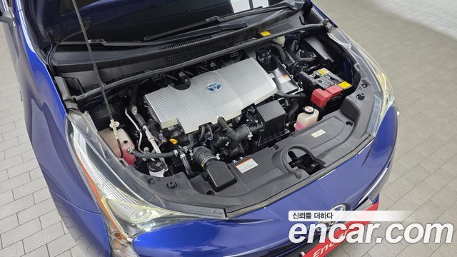 Toyota Prius 2018 — photo 6