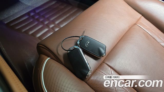 Kia K9 2019 — photo 21