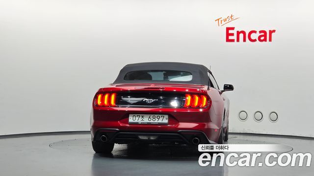 Ford Mustang 2018 — photo 4