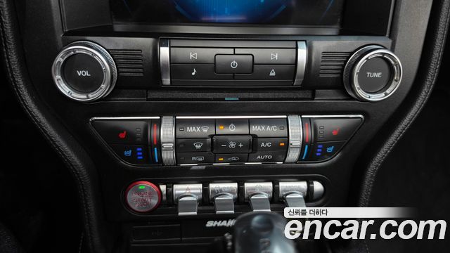 Ford Mustang 2018 — photo 23