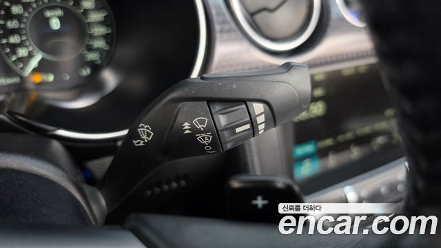 Ford Mustang 2018 — photo 27