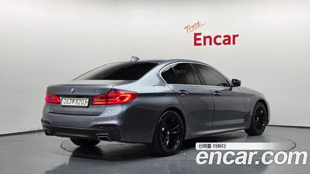 BMW 5-Series 2020 — photo 2