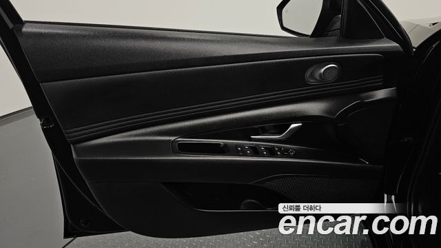Hyundai AVANTE 2022 — photo 14