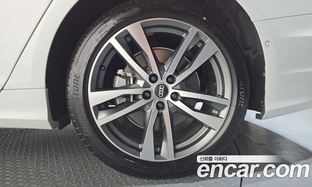 Audi A6 2023 — photo 7