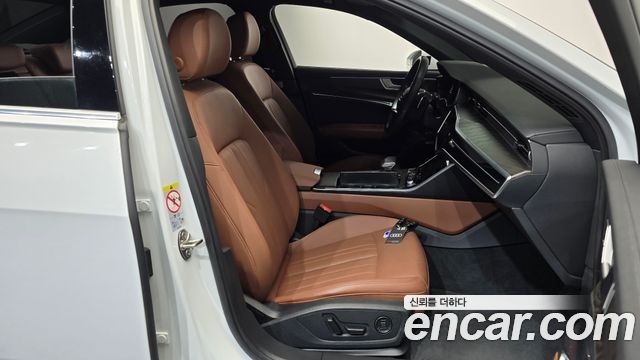 Audi A6 2023 — photo 16