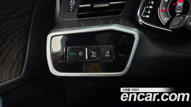 Audi A6 2023 — photo 27