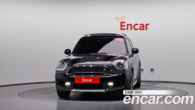 Mini Countryman 2019 — photo 3