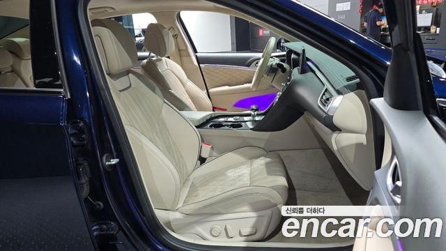 Genesis G70 2019 — photo 18