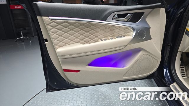 Genesis G70 2019 — photo 14