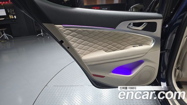 Genesis G70 2019 — photo 15