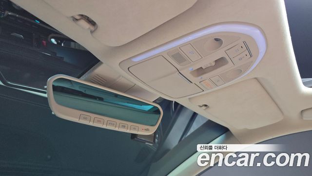 Genesis G70 2019 — photo 29