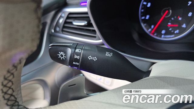 Genesis G70 2019 — photo 35