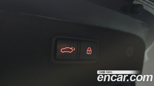 Genesis G70 2019 — photo 41