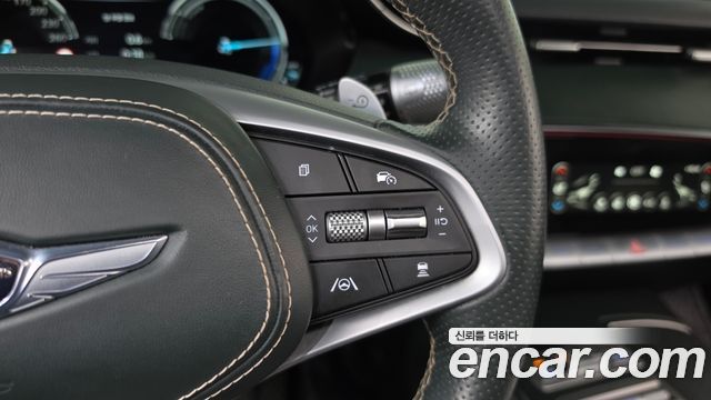 Genesis GV70 2022 — photo 22