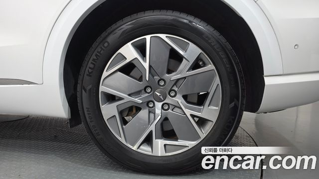 Genesis GV70 2022 — photo 7
