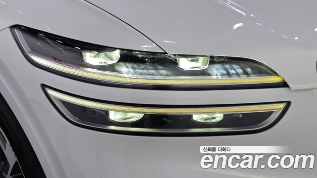 Genesis GV70 2022 — photo 8