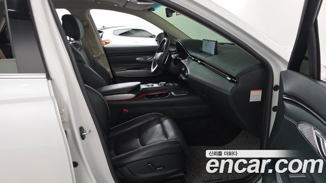 Genesis GV70 2022 — photo 16