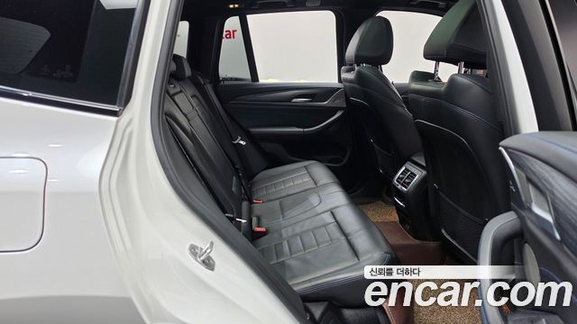 BMW iX3 2022 — photo 11