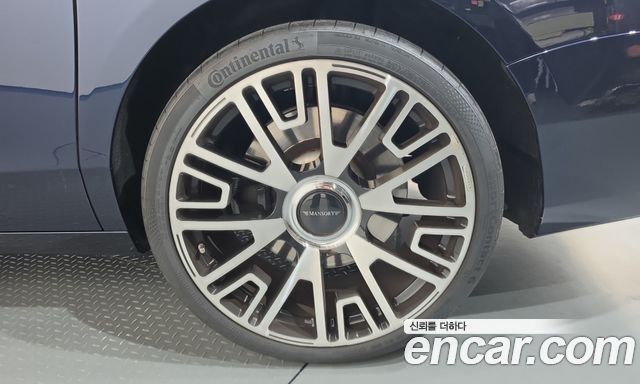 Rolls-Royce Ghost 2021 — photo 7