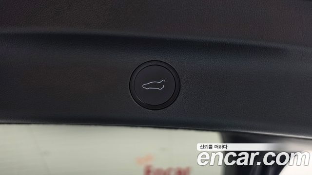 Tesla Model Y 2024 — photo 22