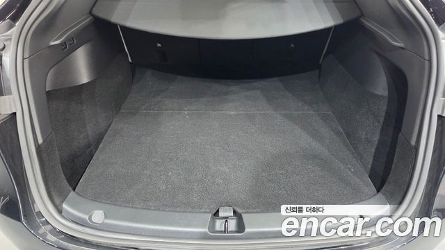 Tesla Model Y 2024 — photo 23