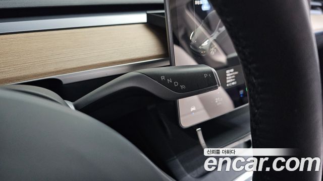 Tesla Model Y 2021 — photo 12