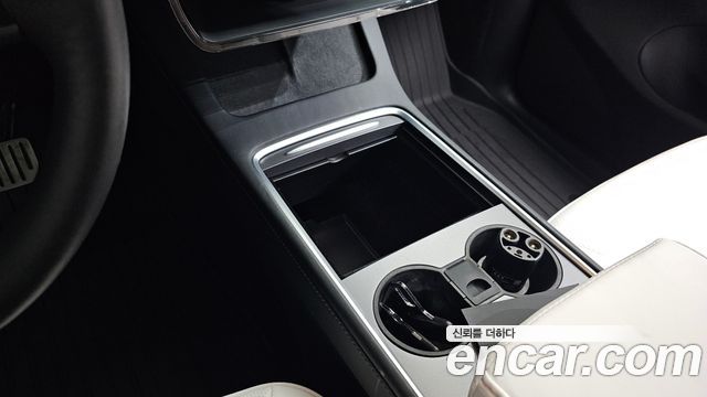 Tesla Model Y 2021 — photo 29