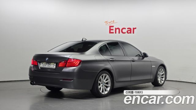 BMW 5-Series 2014 — photo 2