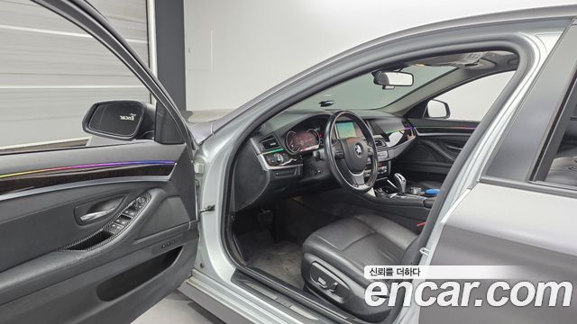 BMW 5-Series 2014 — photo 10