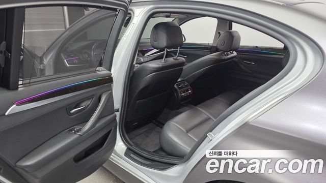 BMW 5-Series 2014 — photo 11