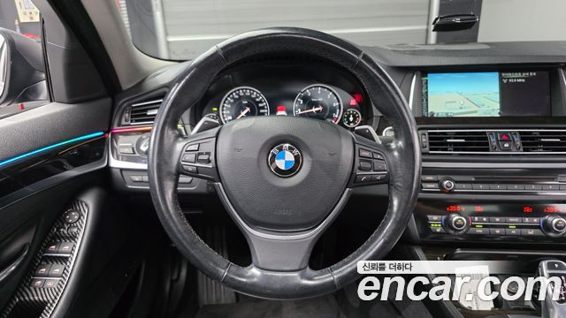 BMW 5-Series 2014 — photo 12