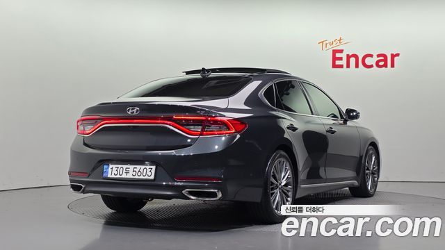 Hyundai Grandeur 2017 — photo 2