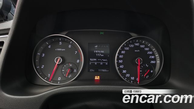 Hyundai AVANTE 2017 — photo 11