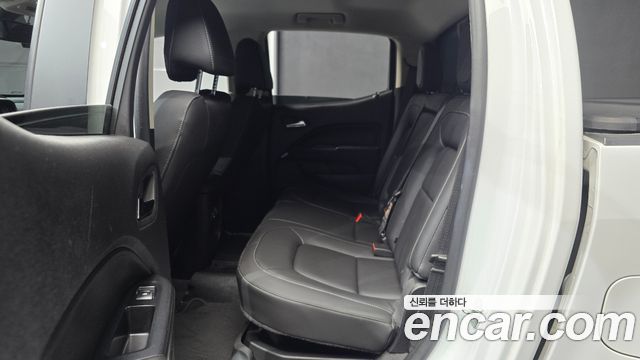 Chevrolet Korea Colorado 2021 — photo 18