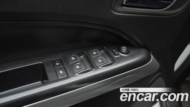 Chevrolet Korea Colorado 2021 — photo 27