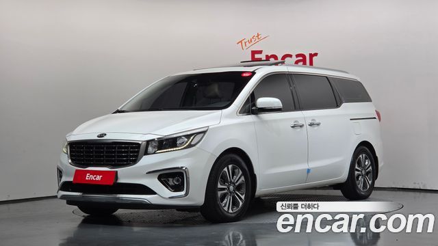 Kia Canival 2019 — photo 1