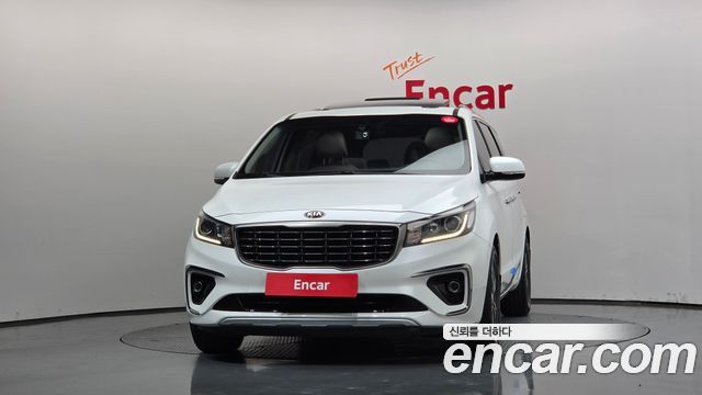 Kia Canival 2019 — photo 3
