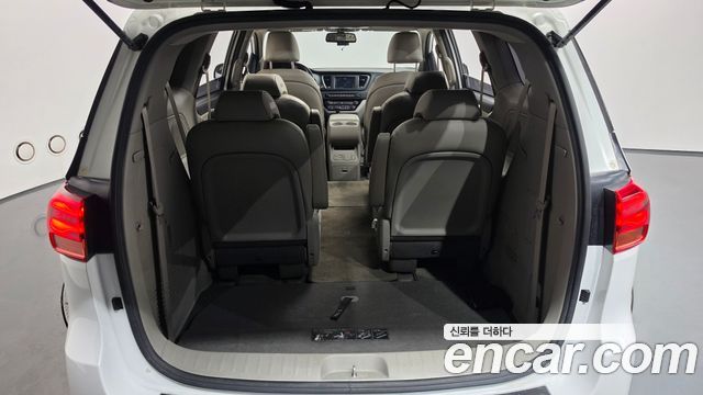 Kia Canival 2019 — photo 26