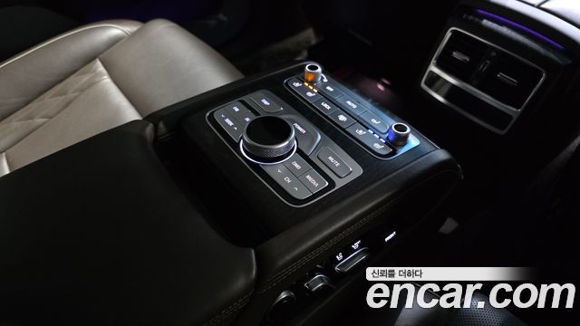 Kia K9 2019 — photo 31