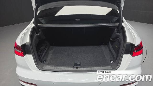 Audi A6 2023 — photo 24