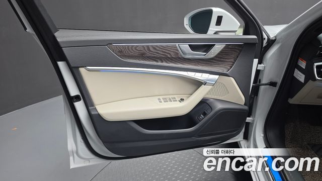 Audi A6 2023 — photo 14