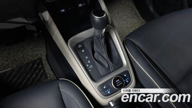 Hyundai Venue 2022 — photo 9