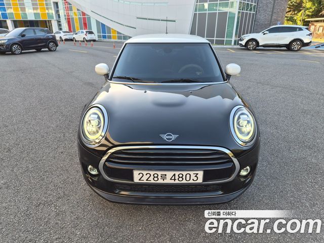 Mini Cooper 2020 — photo 2