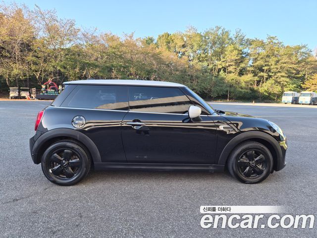 Mini Cooper 2020 — photo 7
