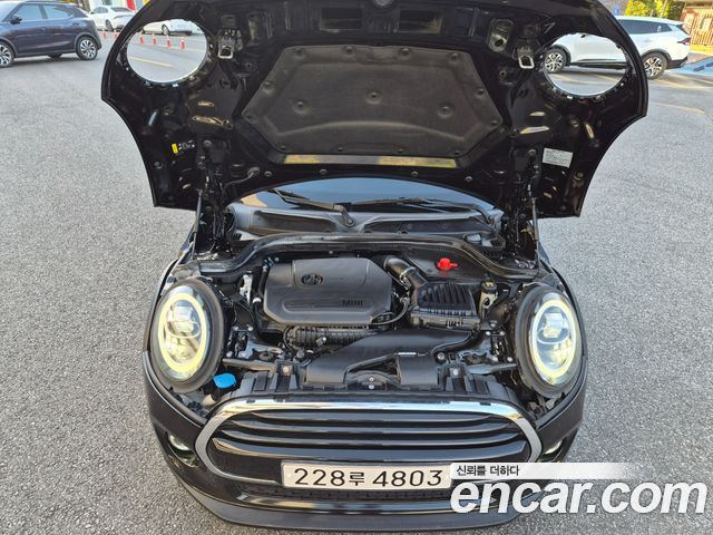 Mini Cooper 2020 — photo 9