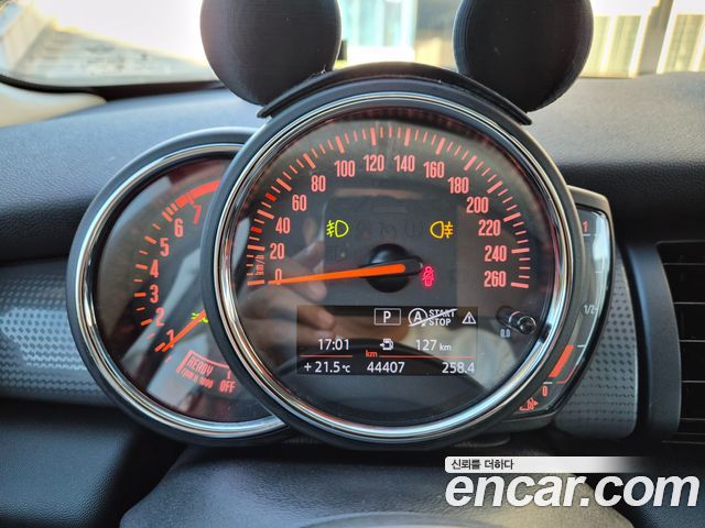 Mini Cooper 2020 — photo 14