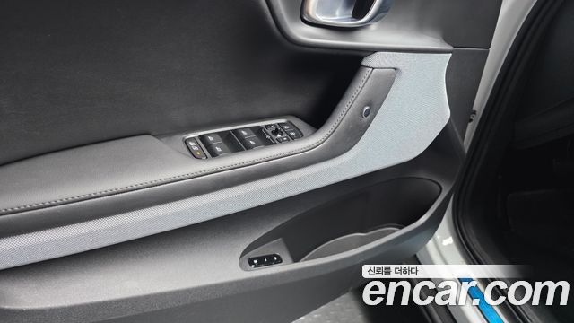Polestar Polestar 2 2025 — photo 26