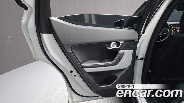 Polestar Polestar 2 2025 — photo 15